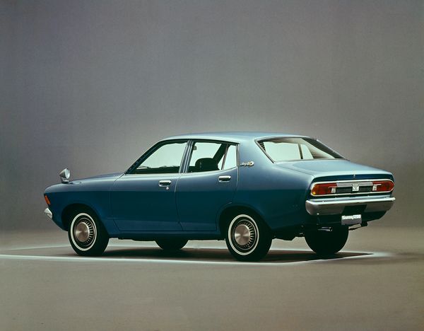 Datsun Sunny 1973. Bodywork, Exterior. Sedan, 1 generation