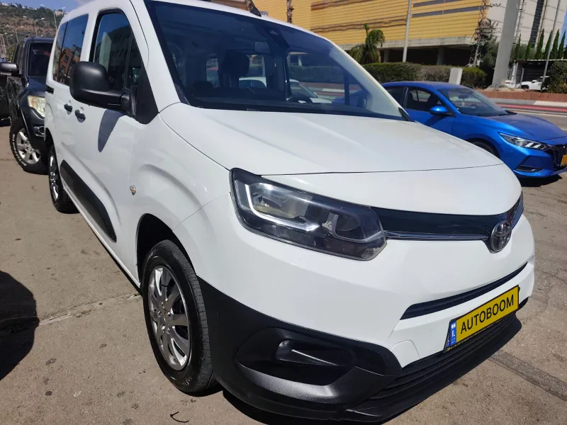 Toyota ProAce City 2nd hand, 2021