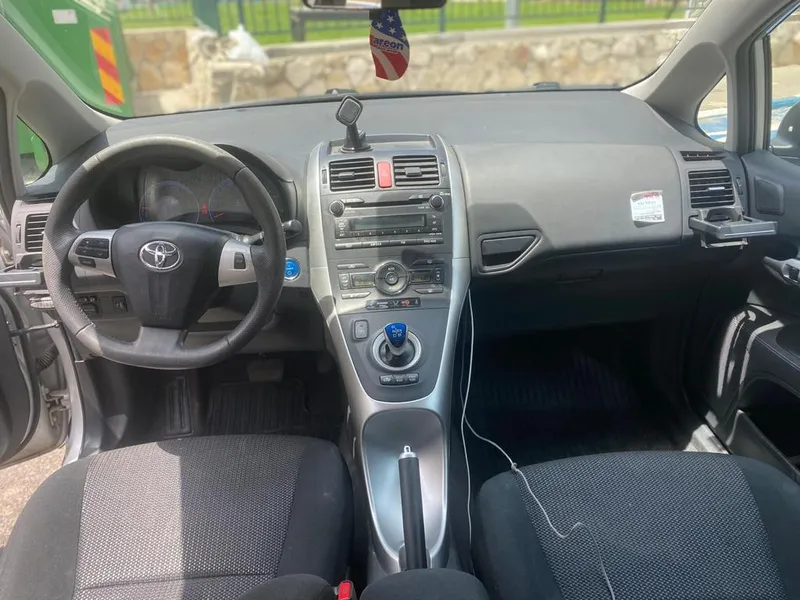 Toyota Auris 2nd hand, 2011, private hand