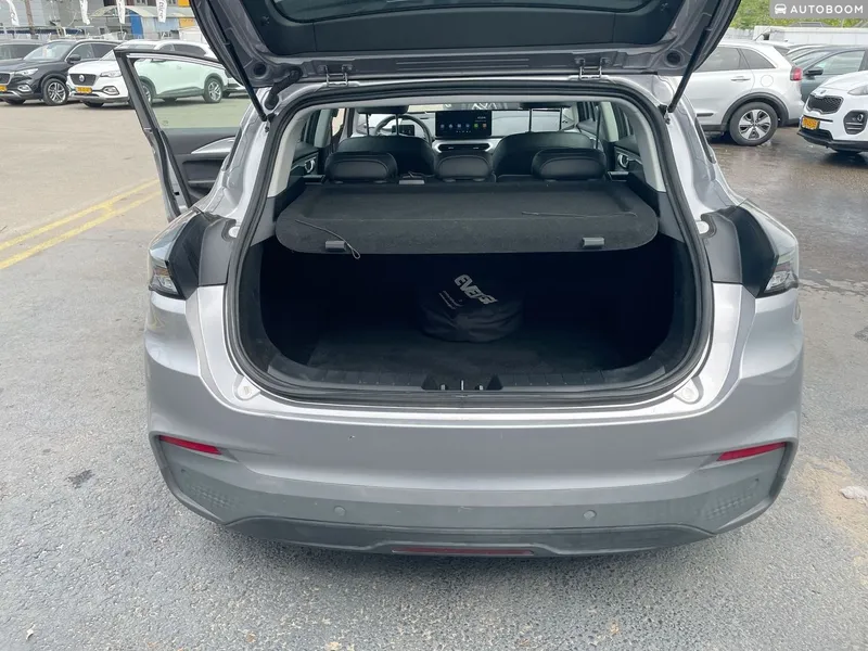 Geely Geometry C 2nd hand, 2022, private