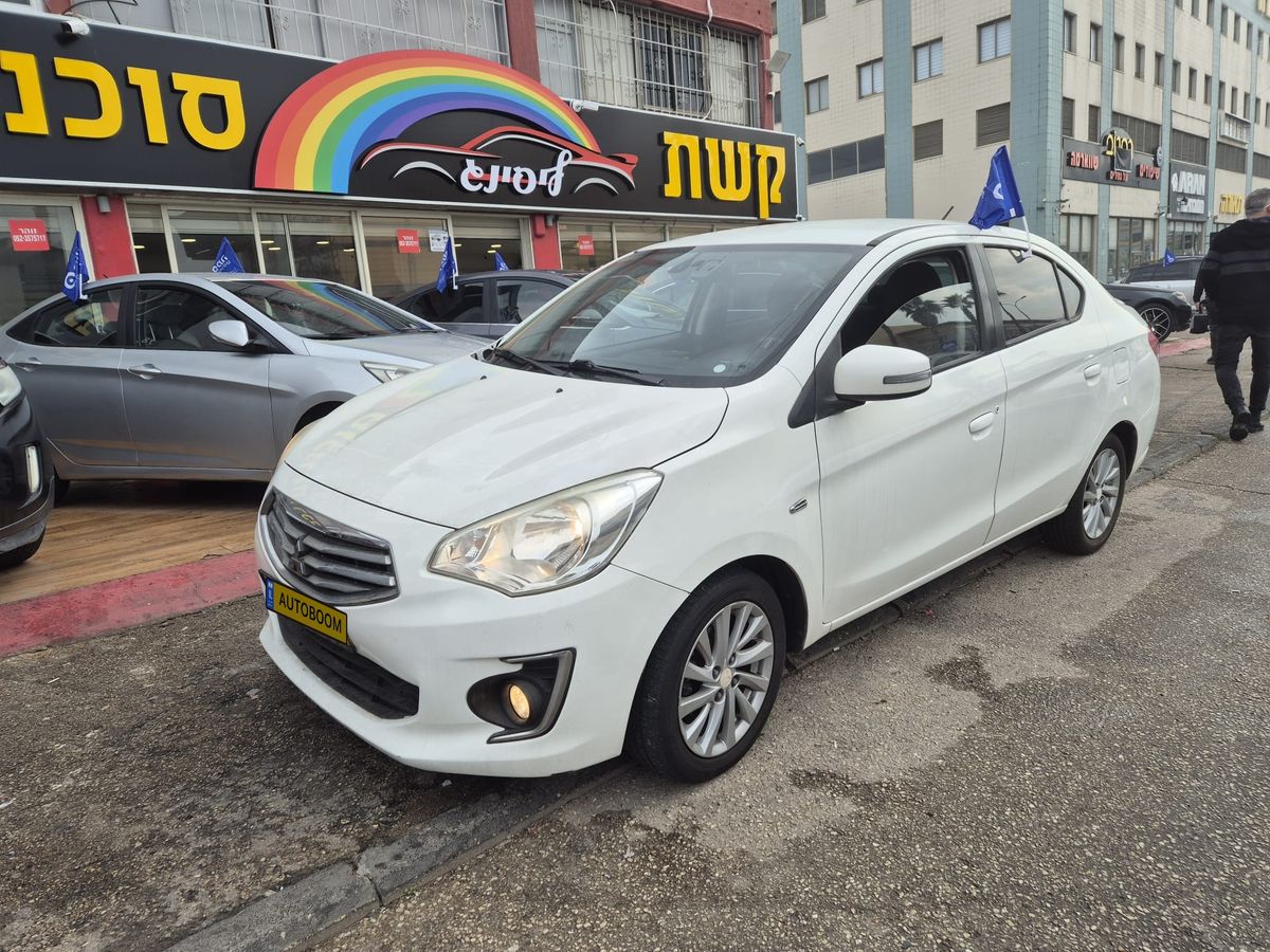 Mitsubishi Attrage 2nd hand, 2016