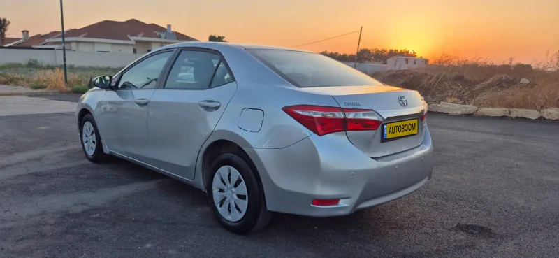 Toyota Corolla 2ème main, 2014