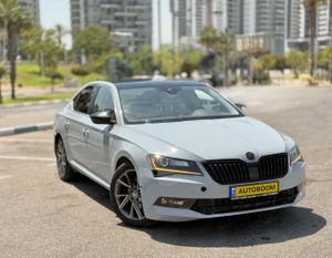 Škoda Superb, 2018, photo