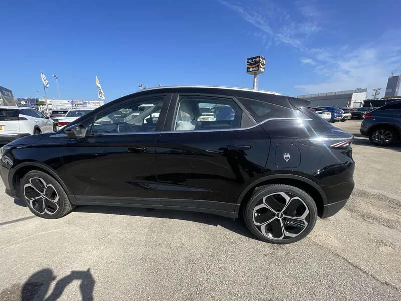 Geometry C nouvelle voiture, 2024