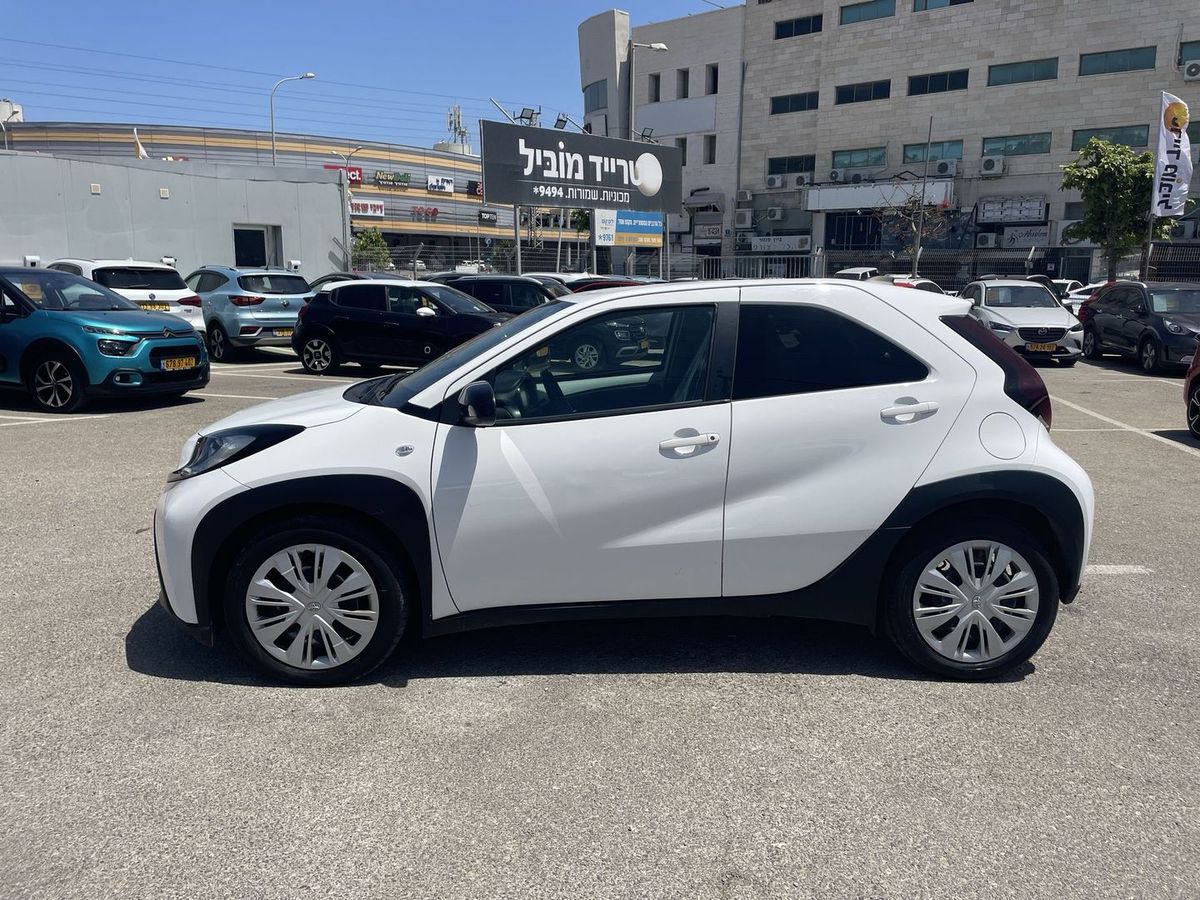 Toyota Aygo 2nd hand, 2022