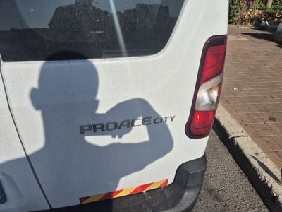 Toyota ProAce City 2ème main, 2023, main privée