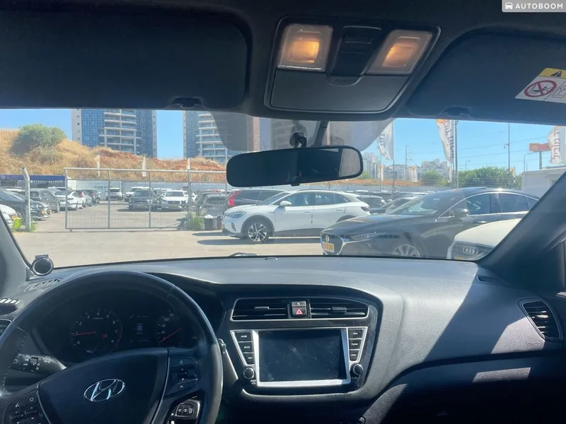 Hyundai i20 2nd hand, 2021