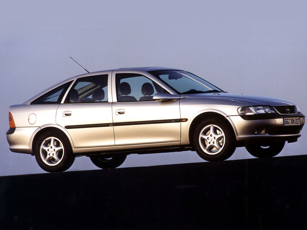 Opel Vectra 1995. Bodywork, Exterior. Liftback, 2 generation