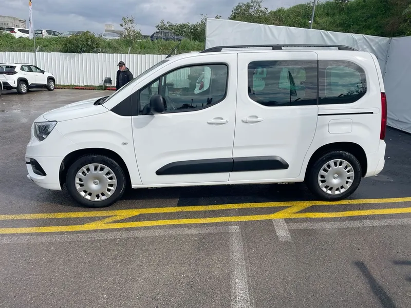 Opel Combo с пробегом, 2022, частная рука