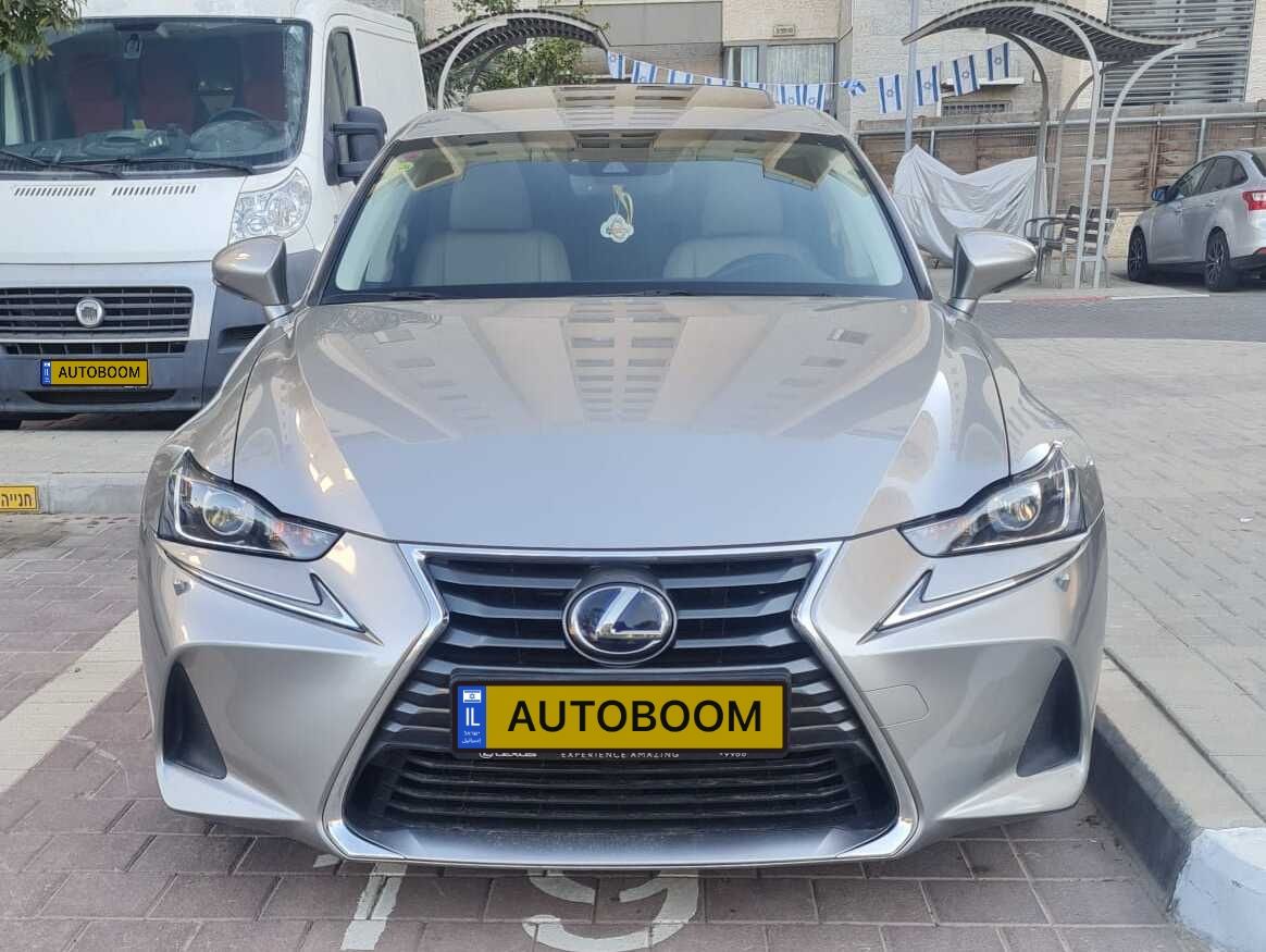 Lexus IS с пробегом, 2019, частная рука