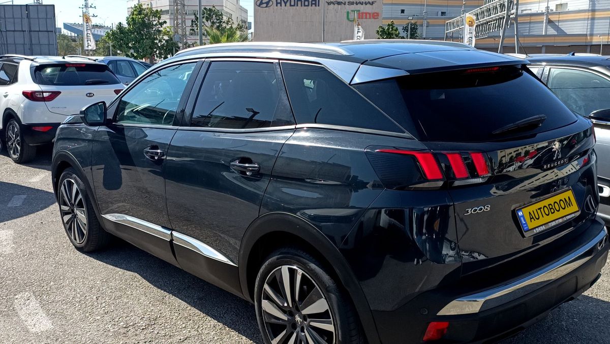 Peugeot 3008 с пробегом, 2020