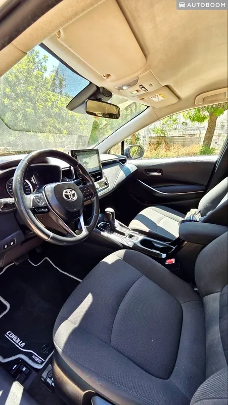 Toyota Corolla с пробегом, 2021