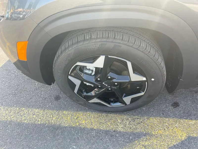 Kia Seltos new car, 2024