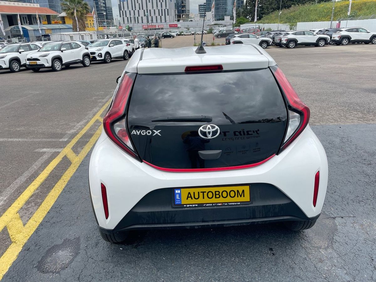 Toyota Aygo с пробегом, 2022