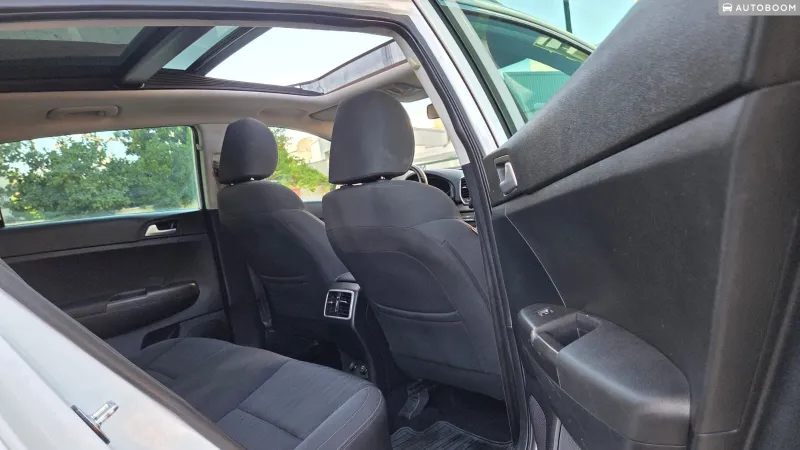 Kia Sportage 2nd hand, 2021, private