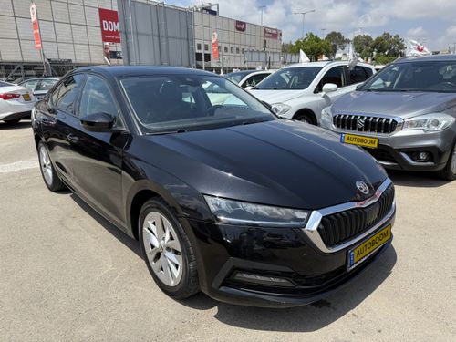 Škoda Octavia, 2021, photo