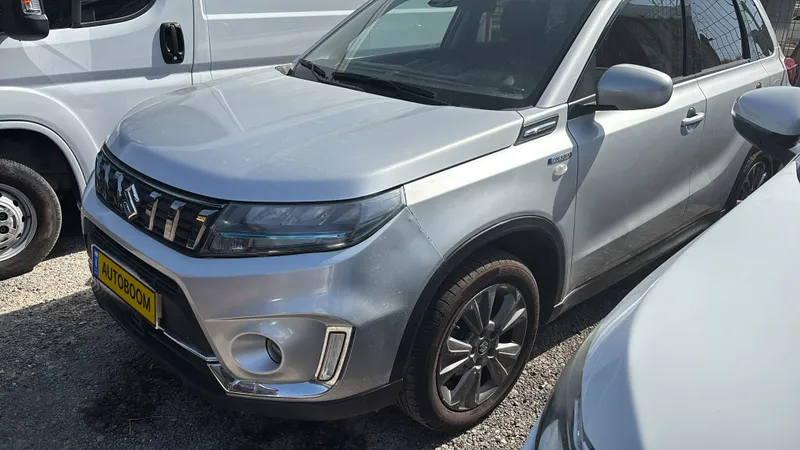 Suzuki Vitara 2nd hand, 2022, private