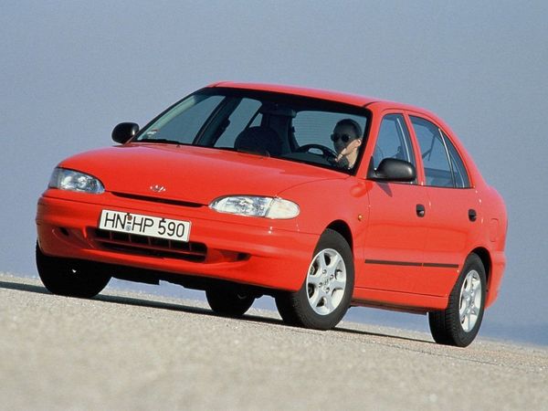 Verna 1999 top