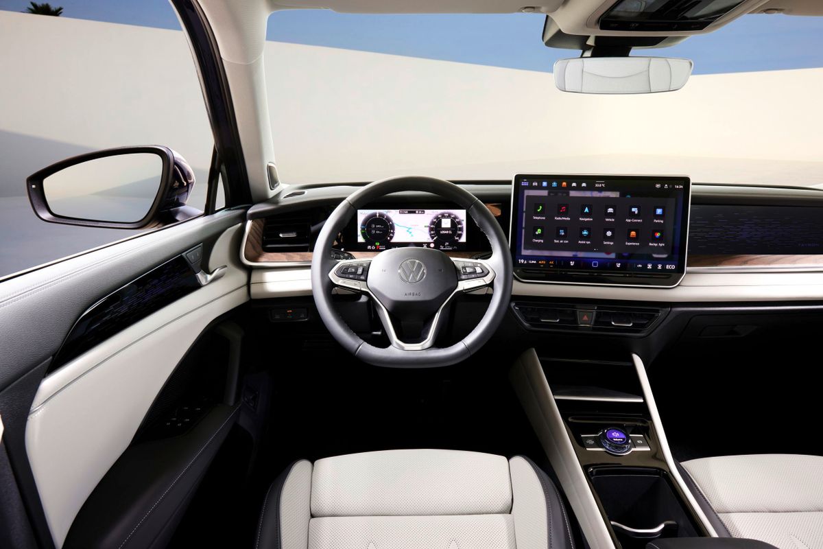 Volkswagen Tayron 2024. Передние сидения. Внедорожник 5 дв., 2 поколение