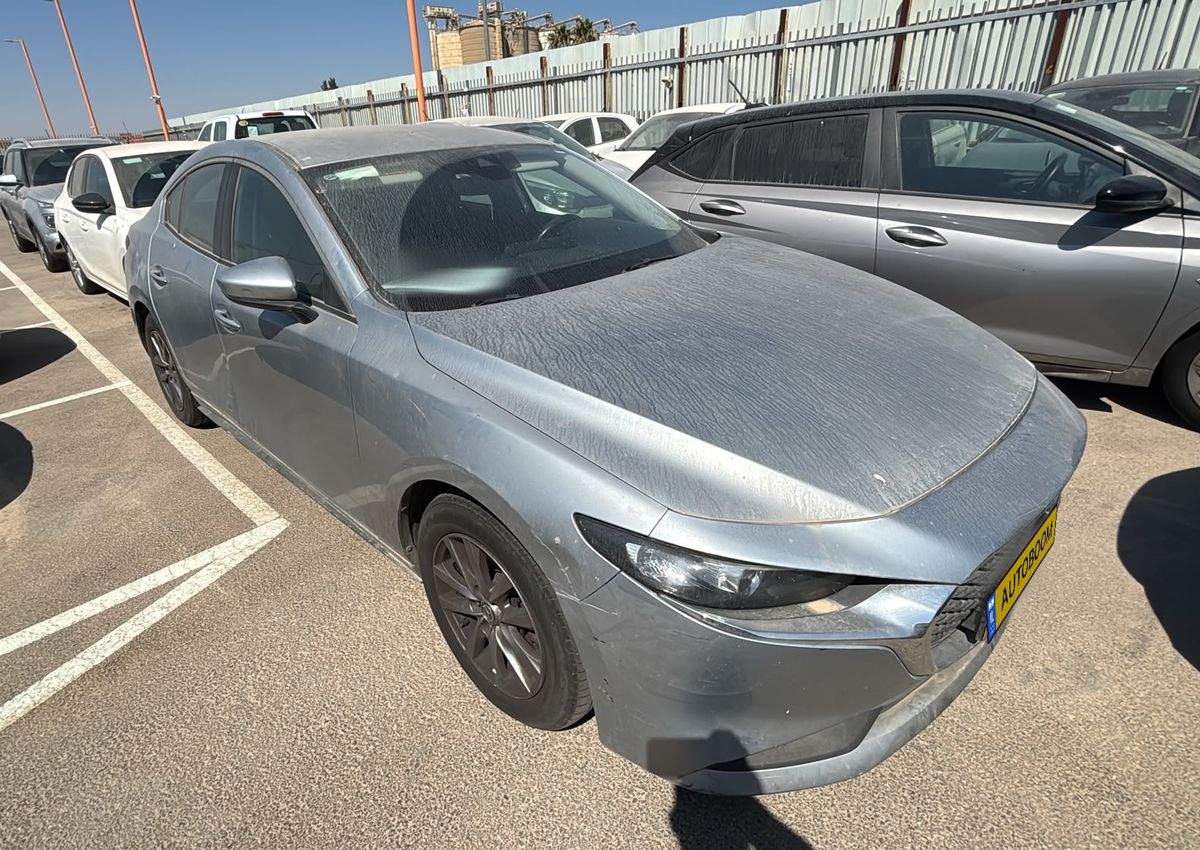Mazda 3 2nd hand, 2021