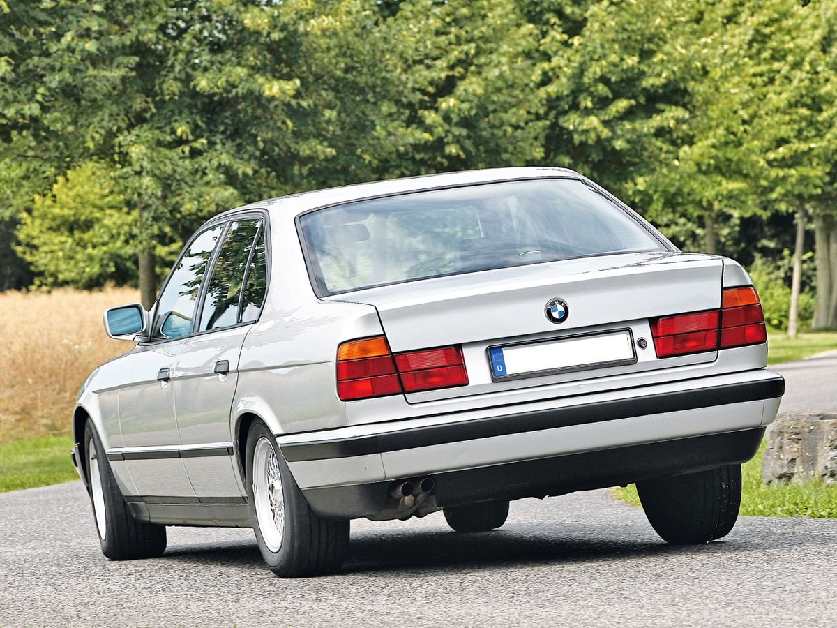 BMW 5 series 1988. Carrosserie, extérieur. Berline, 3 génération