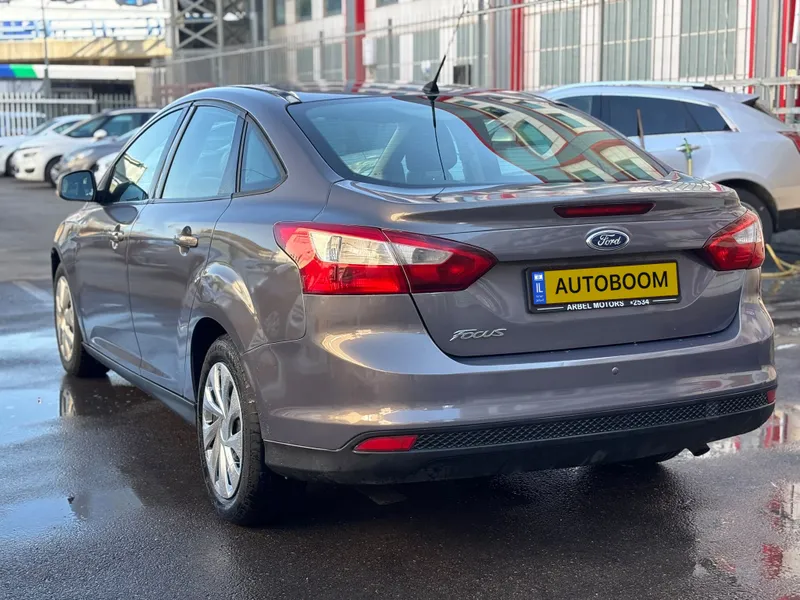 Ford Focus с пробегом, 2014