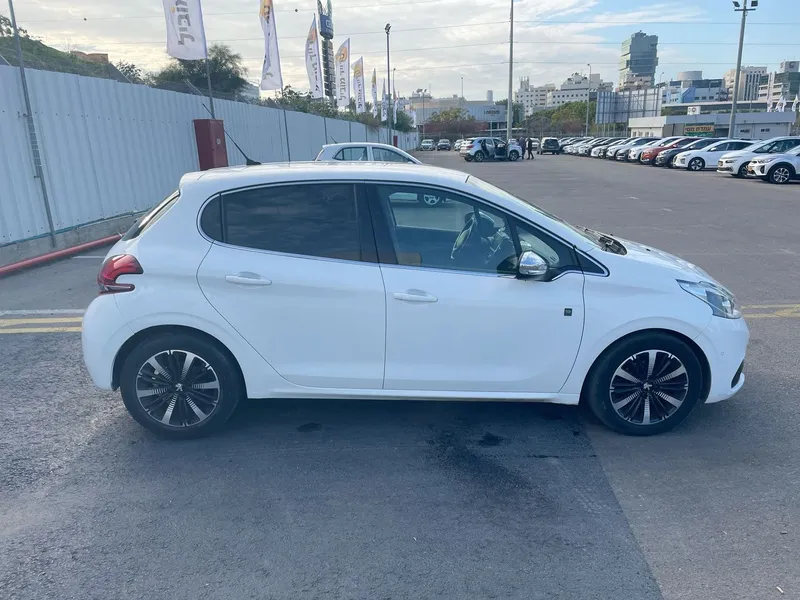 Peugeot 208 2ème main, 2019, main privée