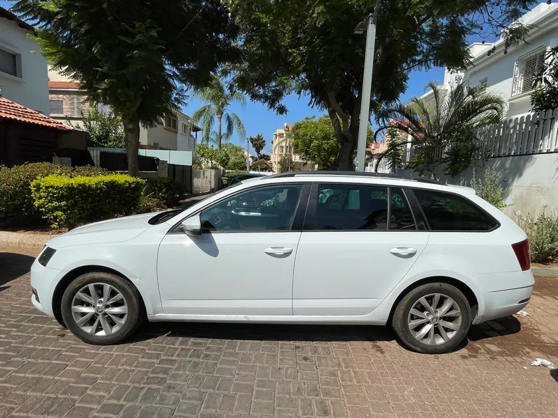 Skoda Octavia 2nd hand, 2020, private hand