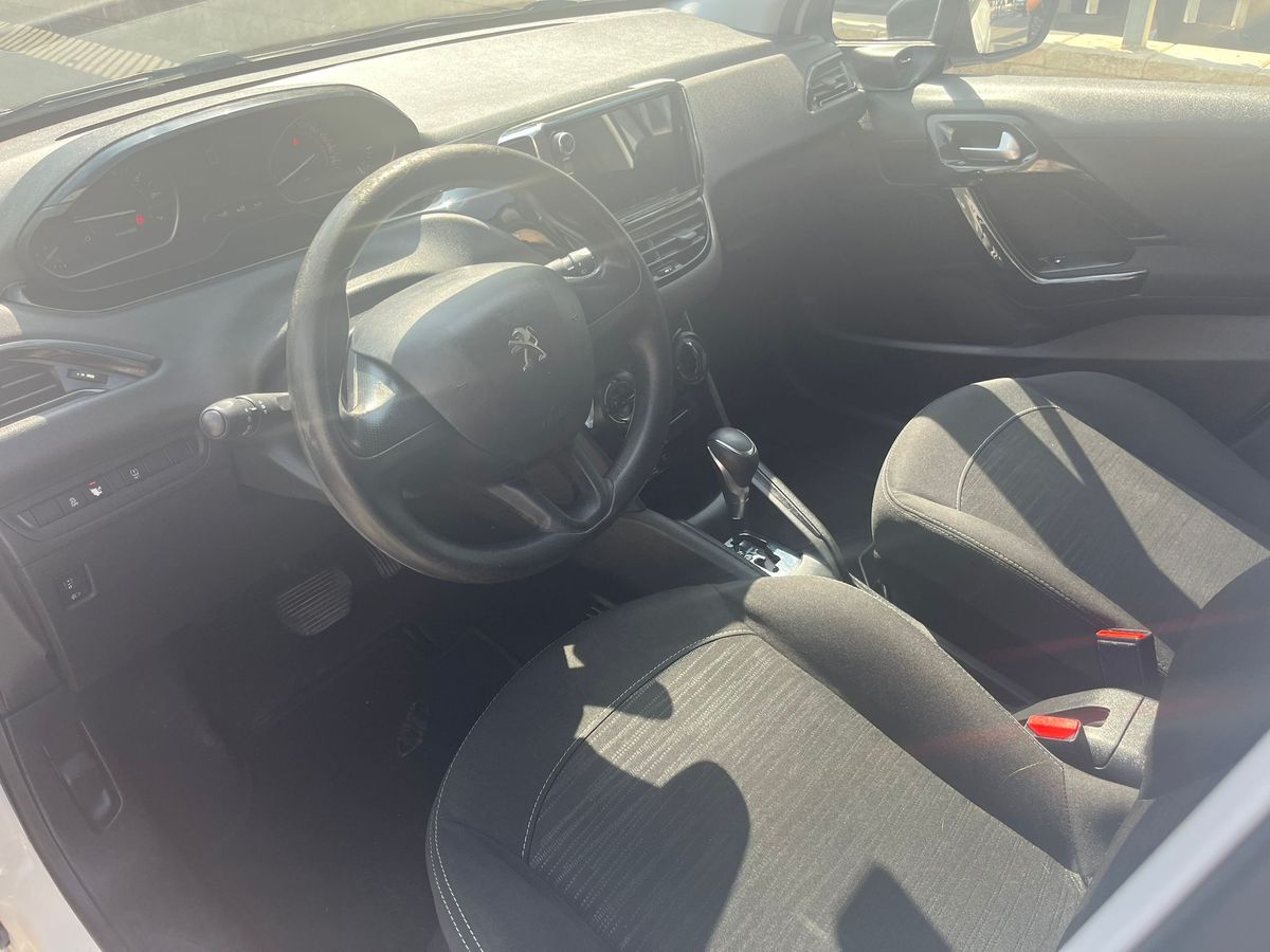 Peugeot 208 2nd hand, 2016, private hand