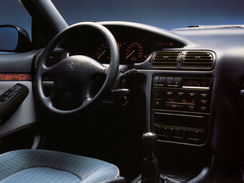 Peugeot 406 1995. Dashboard. Sedan, 1 generation