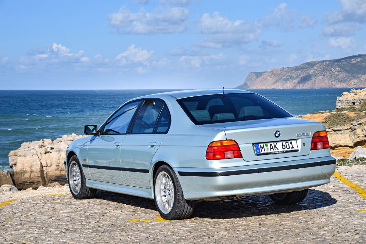 BMW 5 series 1995. Bodywork, Exterior. Sedan, 4 generation