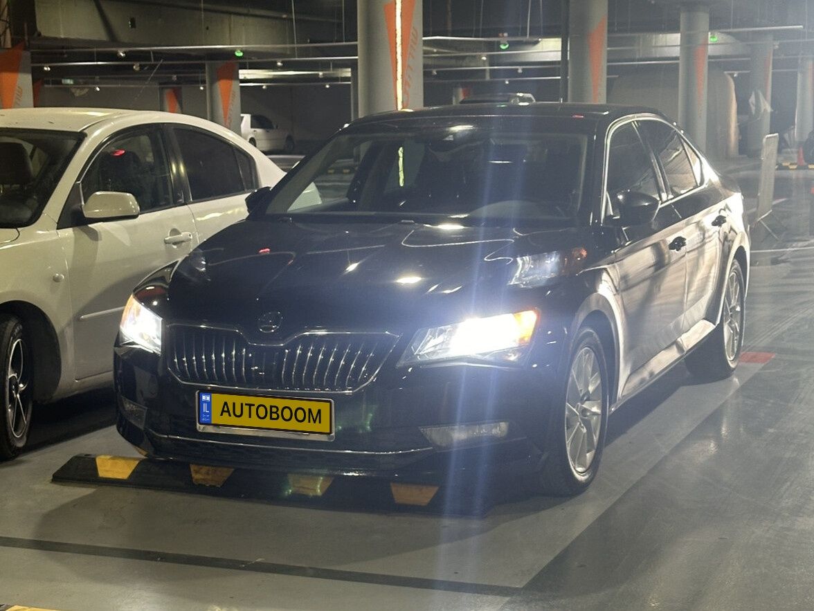 Škoda Superb 2ème main, 2019, main privée