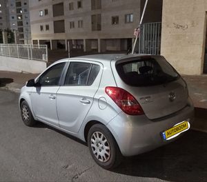 Hyundai i20, 2010, фото