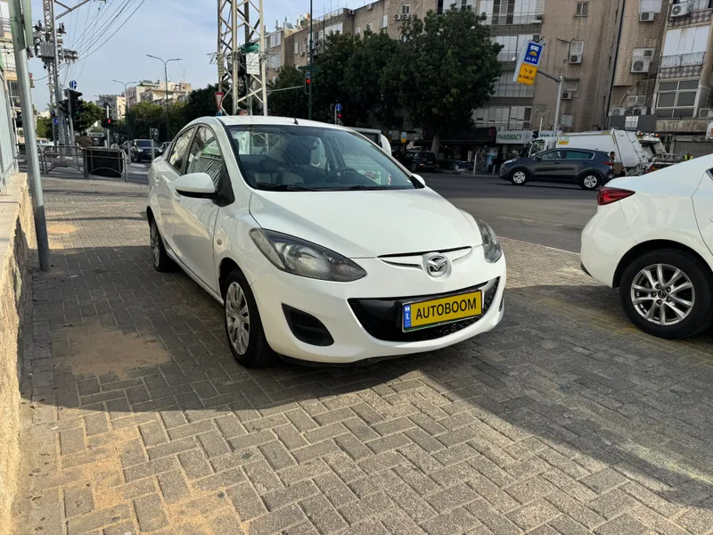 Mazda 2 с пробегом, 2012