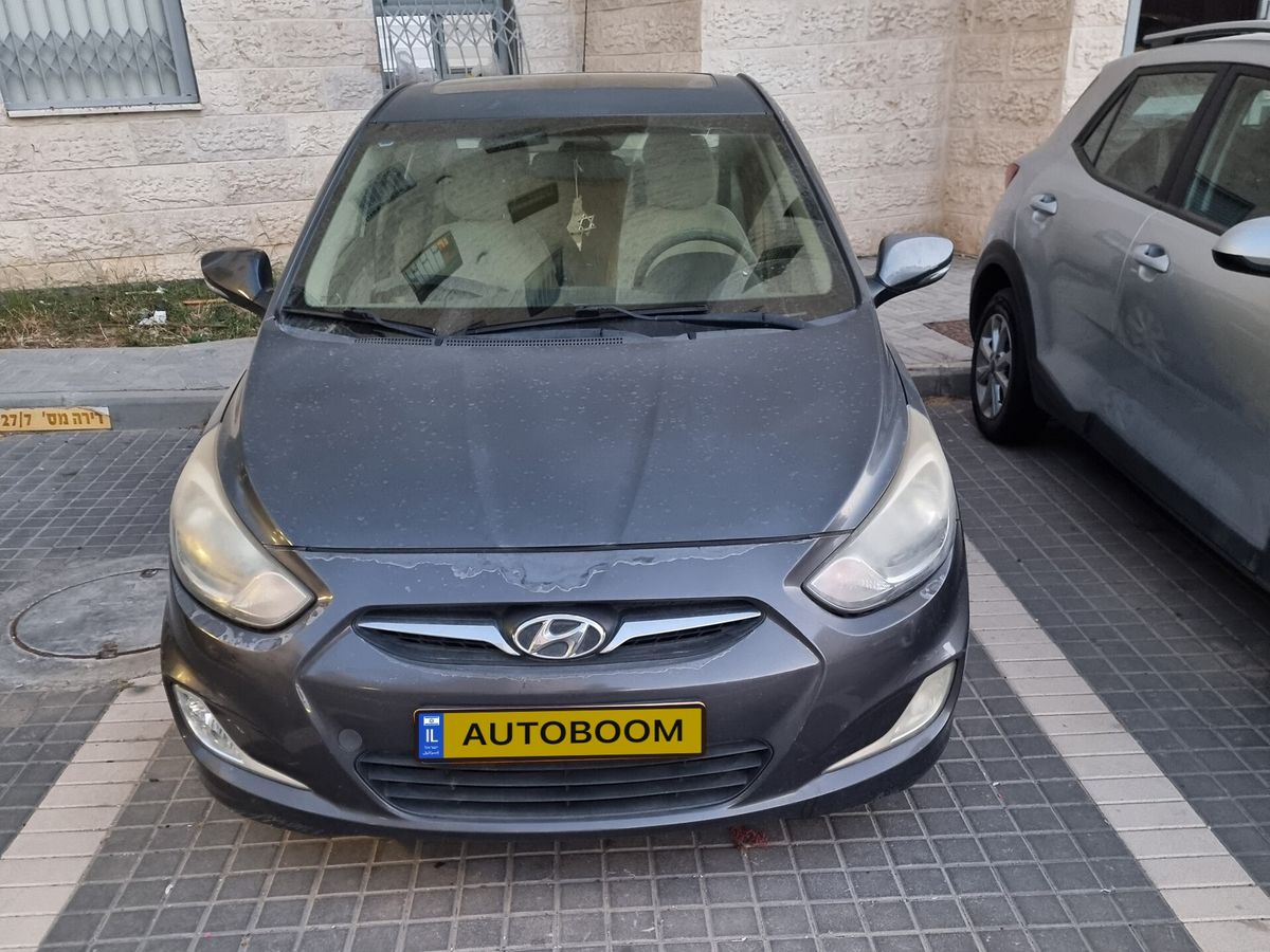 Hyundai i25 2nd hand, 2013, private hand