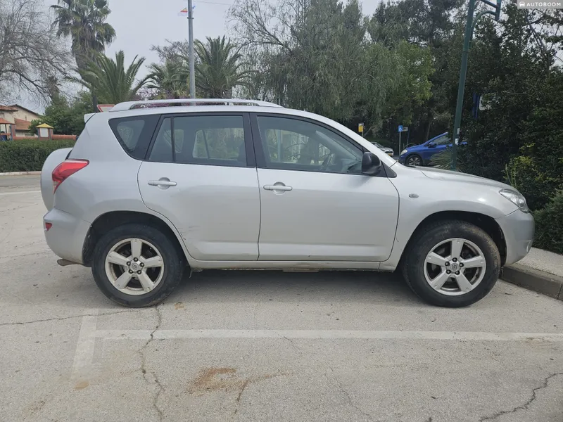 Toyota RAV4 2ème main, 2007, privée