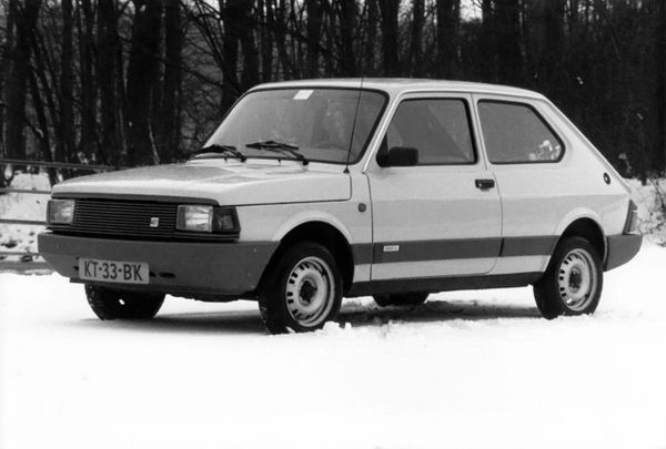 סיאט פורה (A21) 1982. מרכב, צורה. מיני 3 דלתות, 1 דור