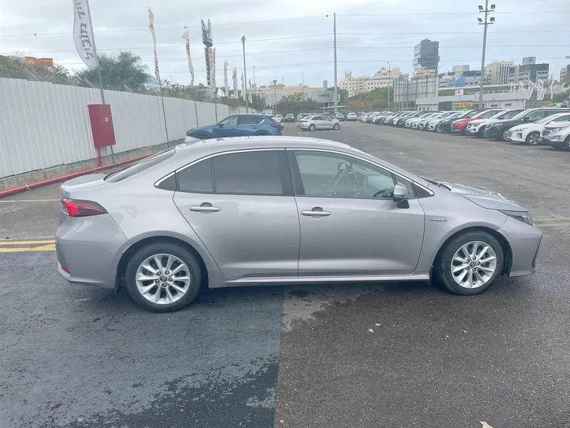 Toyota Corolla с пробегом, 2021