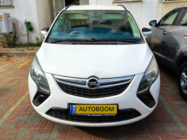 Opel Zafira 2nd hand, 2014, private hand