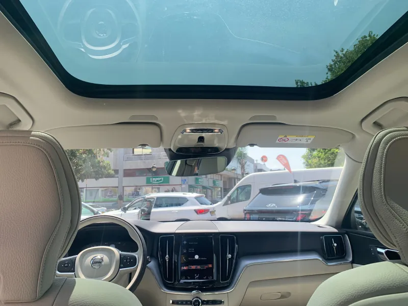 Volvo XC60 new car, 2021