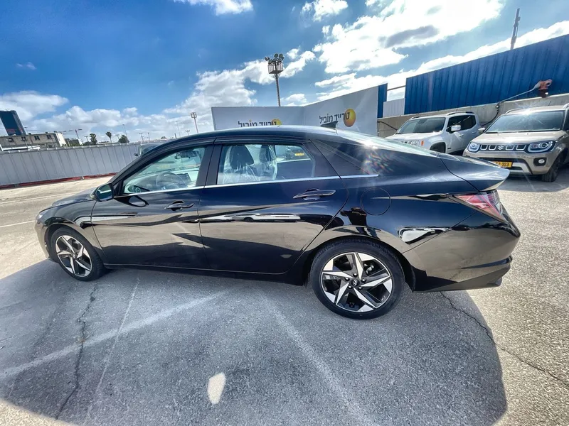 Hyundai Elantra 2nd hand, 2022, private hand