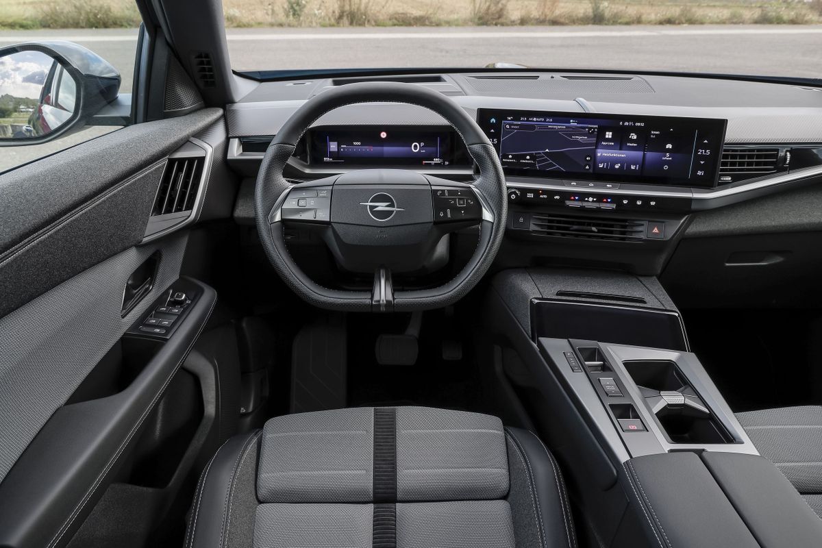 Opel Grandland 2024. Передние сидения. Внедорожник 5 дв., 2 поколение