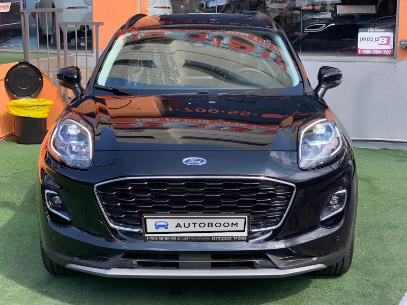 Ford Puma new car, 2021
