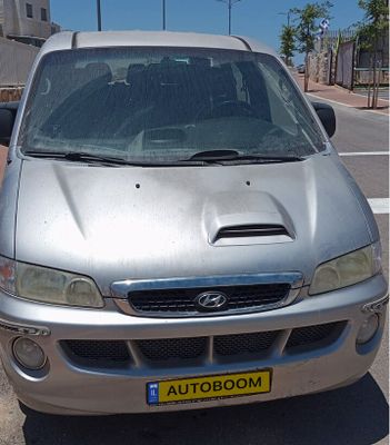 Hyundai i800 с пробегом, 2006, частная рука