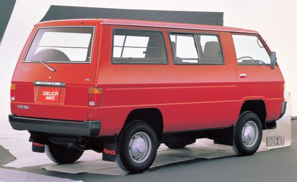 Mitsubishi Delica 1979. Carrosserie, extérieur. Monospace, 2 génération