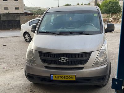Hyundai i800 с пробегом, 2011, частная рука