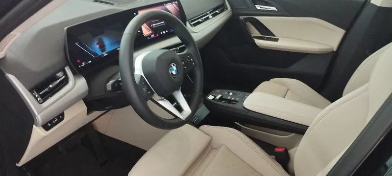 BMW X1 nouvelle voiture, 2024