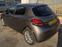 Peugeot 208 2nd hand, 2019, private