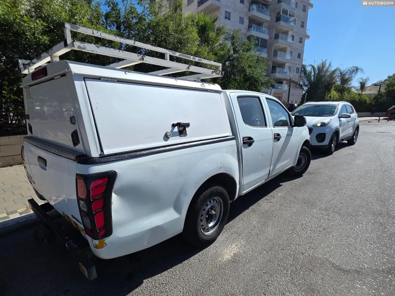 Isuzu D-Max с пробегом, 2015, частная