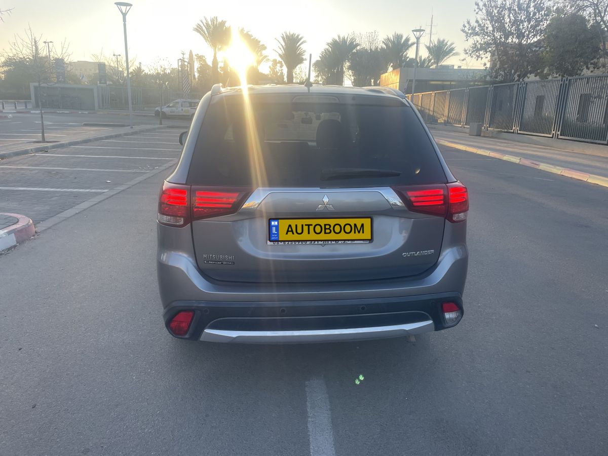Mitsubishi Outlander 2ème main, 2016, main privée